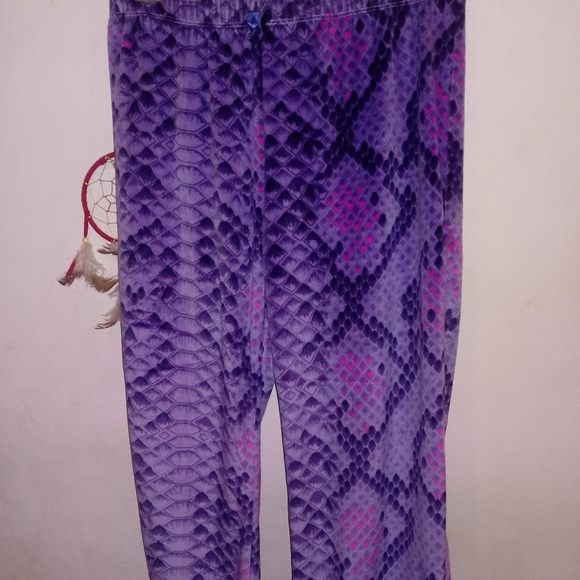 Velour Snake Print PJ's - Picture 4 of 6